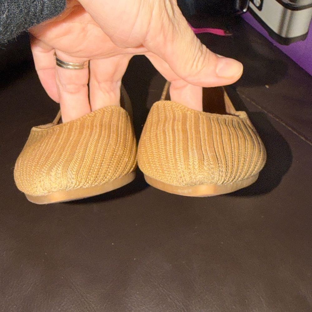 VIVAIA Women's Pointed D'Orsay Flats in Tan Knit - Picture 3 of 8